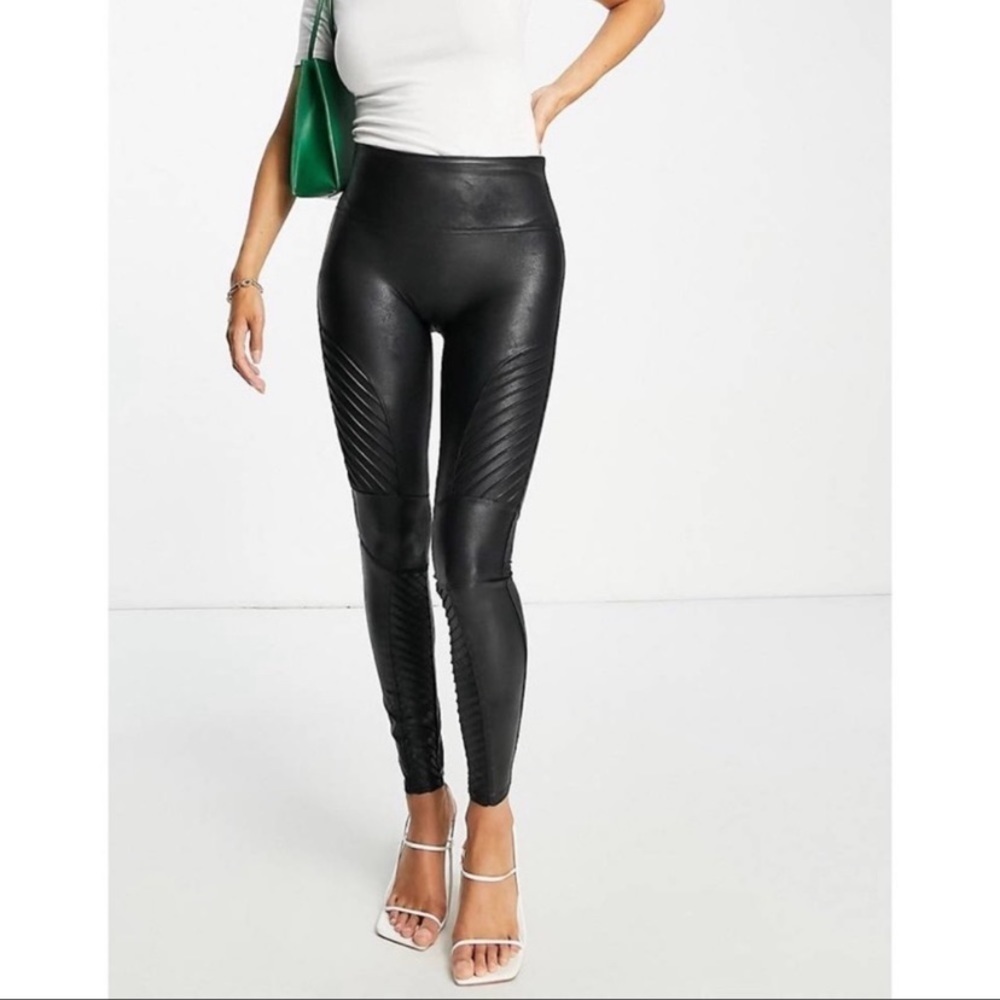 SPANX Faux Leather Moto Leggings Size Medium